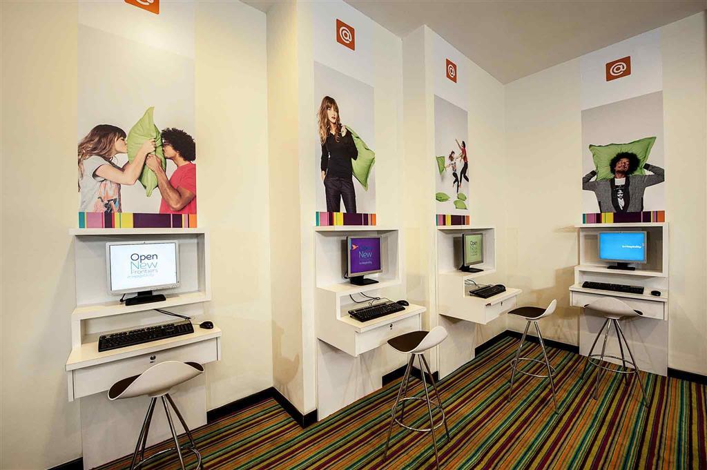 Ibis Styles Kuala Lumpur Fraser Business Park Exterior foto